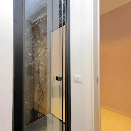Youroom Quattro Fontane アパート ローマ